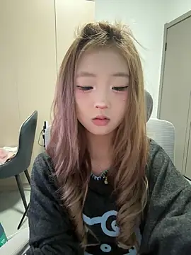 lelebaybay888 online show from March 19, 2026, 7:25 pm