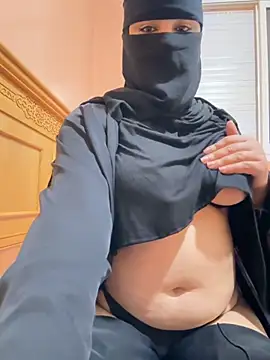 Snapshot of _Laiali_ chatting on September 22, 2025, 11:27 am Laiali online show from September 22, 2025, 11:27 am