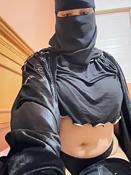 Snapshot of _Laiali_ chatting on October 10, 2025, 11:11 am Laiali online show from October 10, 2025, 11:11 am