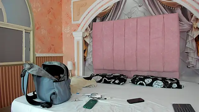 magnus serket online show from November 7, 2025, 11:37 am