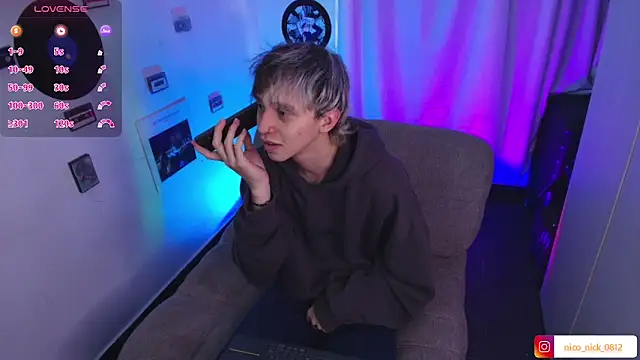 Snapshot of Nick_Bangover_ chatting on May 5, 2026, 9:40 pm Nick Bangover online show from May 5, 2026, 9:40 pm