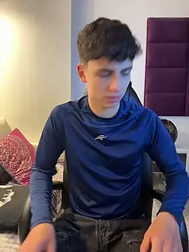 AdrianRinaldi online show from November 29, 2025, 8:20 pm