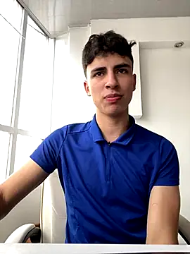 AdrianRinaldi online show from November 7, 2025, 8:13 pm