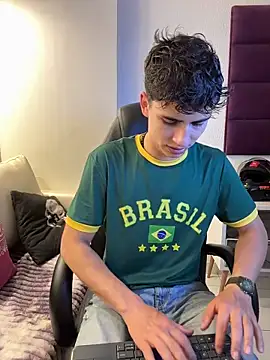 AdrianRinaldi online show from November 22, 2025, 8:08 pm