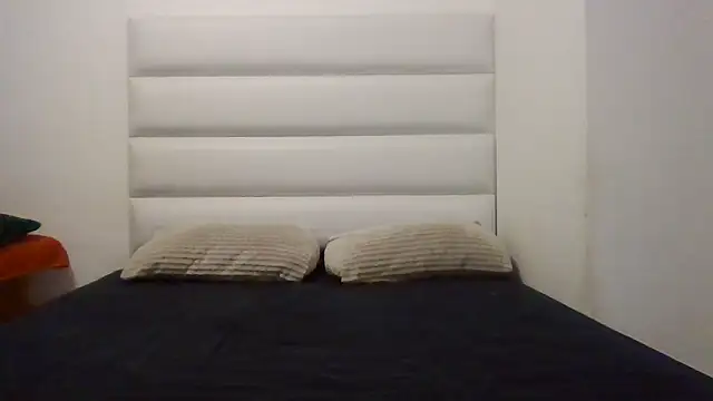 SexyNonnyy online show from April 14, 2026, 1:32 am