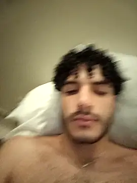 Snapshot of Rafael_Mendezz chatting on December 22, 2025, 8:58 am Rafael Mendezz online show from December 22, 2025, 8:58 am