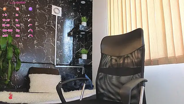 Rafael Mendezz online show from April 16, 2026, 8:20 pm