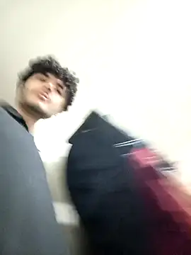 Snapshot of Rafael_Mendezz chatting on February 9, 2026, 3:04 am Rafael Mendezz online show from February 9, 2026, 3:04 am