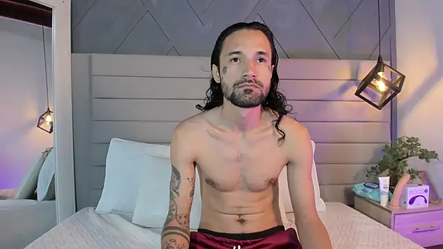 Hisoka 011 online show from November 2, 2025, 12:10 pm