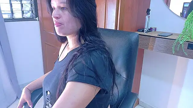 Jennifer Vega1 online show from April 3, 2026, 8:59 pm