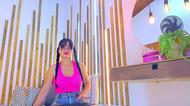 Jennifer Vega1 online show from January 14, 2026, 8:45 pm