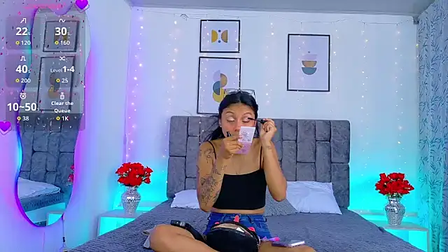 Snapshot of Soffia_Konig_ chatting on May 23, 2026, 12:26 pm Soffia Konig online show from May 23, 2026, 12:26 pm