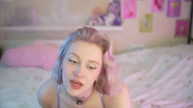 Snapshot of lil_tweety chatting on September 17, 2025, 7:38 pm lil tweety online show from September 17, 2025, 7:38 pm