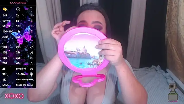 Hotcum ella online show from April 22, 2026, 12:23 pm