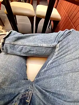 YoursThickDick online show from December 2, 2025, 9:55 am