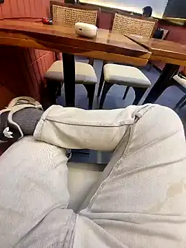 YoursThickDick online show from December 5, 2025, 9:52 am