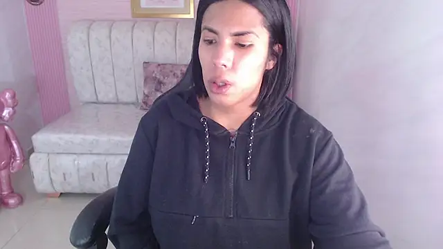 ambar fox s online show from February 7, 2026, 3:03 am