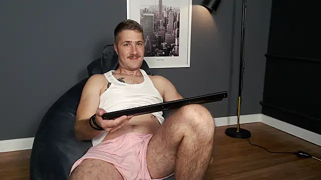 Snapshot of Mr_At_ chatting on September 25, 2025, 7:14 am Mr At  online show from September 25, 2025, 7:14 am
