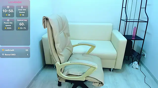 Snapshot of Daizy_Amazy chatting on September 15, 2025, 2:12 am Daizy Amazy online show from September 15, 2025, 2:12 am