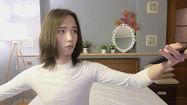 okerriella online show from November 5, 2025, 1:25 pm