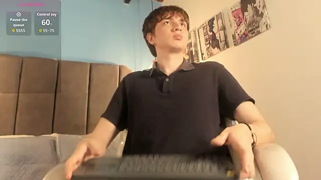 Snapshot of Oscar_and_dani chatting on February 11, 2026, 4:12 am Oscar and dani online show from February 11, 2026, 4:12 am