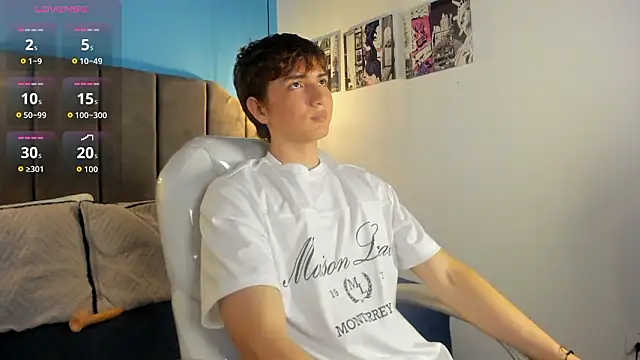 Snapshot of Oscar_and_dani chatting on January 17, 2026, 12:15 am Oscar and dani online show from January 17, 2026, 12:15 am