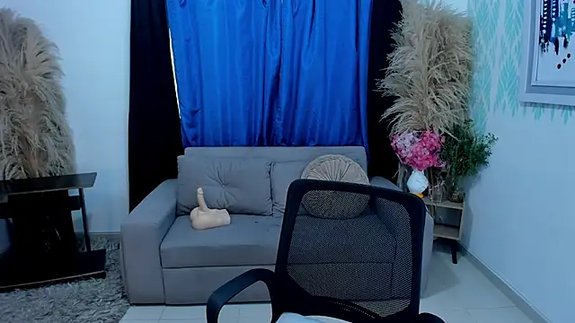 SofiaRivera1 online show from June 30, 2026, 7:25 pm