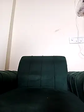 kissujaan online show from October 7, 2025, 10:49 am