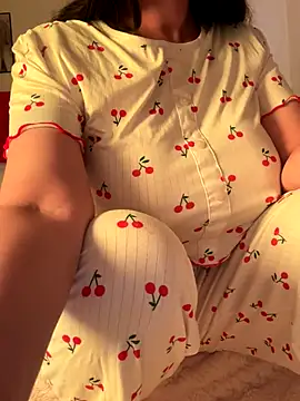 OnlyRima online show from November 27, 2025, 9:32 am