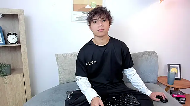 Snapshot of Honeymoon_sariel chatting on February 20, 2026, 1:46 pm Honeymoon sariel online show from February 20, 2026, 1:46 pm