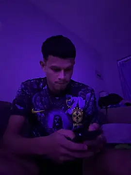 CHARLY-- online show from October 31, 2025, 8:11 am