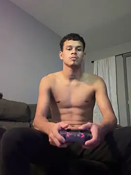 Snapshot of CHARLY-- chatting on November 11, 2025, 9:15 am CHARLY-- online show from November 11, 2025, 9:15 am