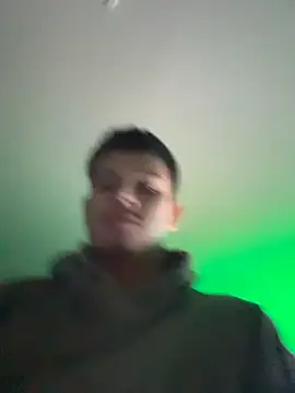 Snapshot of CHARLY-- chatting on November 14, 2025, 9:35 am CHARLY-- online show from November 14, 2025, 9:35 am