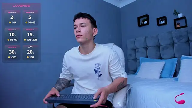 Thomas moon online show from November 13, 2025, 11:36 am