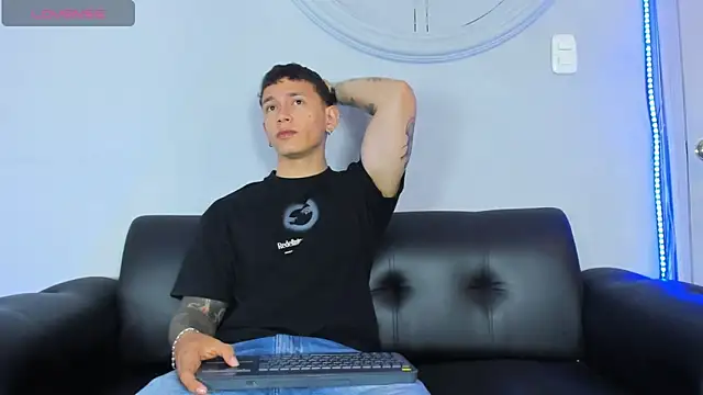 Thomas moon online show from February 26, 2026, 1:22 pm