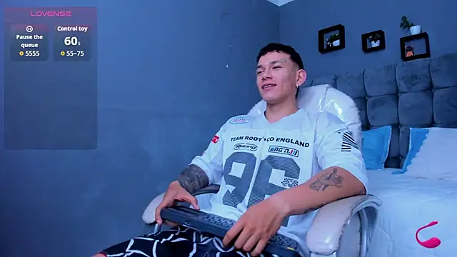 Thomas moon online show from November 16, 2025, 10:20 am