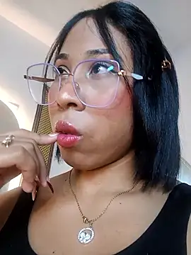 Elowen Clark online show from January 18, 2026, 8:34 pm