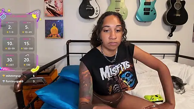 onlystrings online show from April 16, 2026, 12:44 am