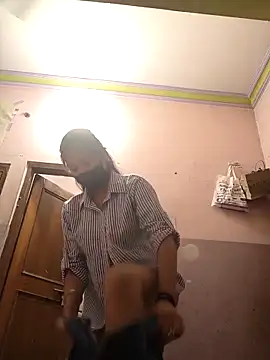 Snapshot of sanu_07 chatting on April 1, 2026, 1:52 pm sanu 07 online show from April 1, 2026, 1:52 pm