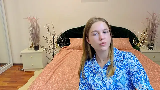 Spicy Lexi online show from July 25, 2026, 7:05 am