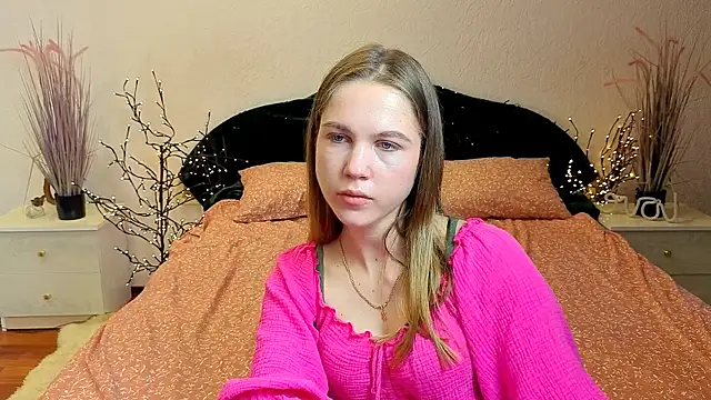 Spicy Lexi online show from August 3, 2026, 7:05 am