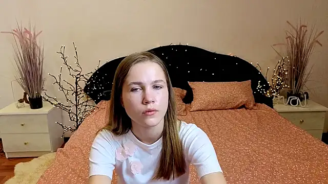 Spicy Lexi online show from June 19, 2026, 7:03 am