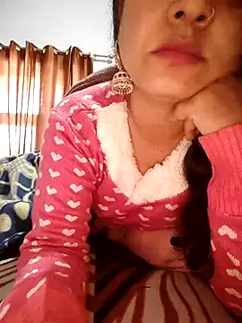 CUTE-PX online show from December 5, 2025, 4:22 am