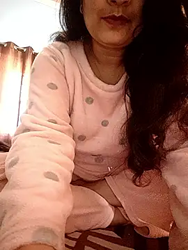 Snapshot of CUTE-PX chatting on February 20, 2026, 6:19 am CUTE-PX online show from February 20, 2026, 6:19 am