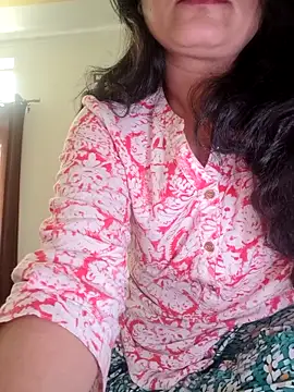 CUTE-PX online show from April 6, 2026, 5:19 am