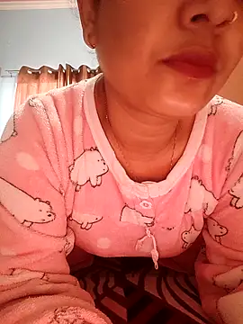 Snapshot of CUTE-PX chatting on February 3, 2026, 5:38 am CUTE-PX online show from February 3, 2026, 5:38 am