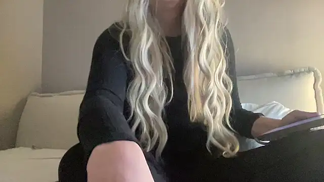 Wodkarella online show from October 1, 2025, 7:24 am