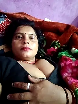 Hot komal1 online show from October 27, 2025, 8:32 pm