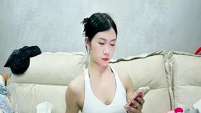 Snapshot of xiaoLI-2025 chatting on September 14, 2025, 2:50 pm xiaoLI-2025 online show from September 14, 2025, 2:50 pm