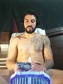 Alexsexygamer online show from December 19, 2025, 8:11 pm